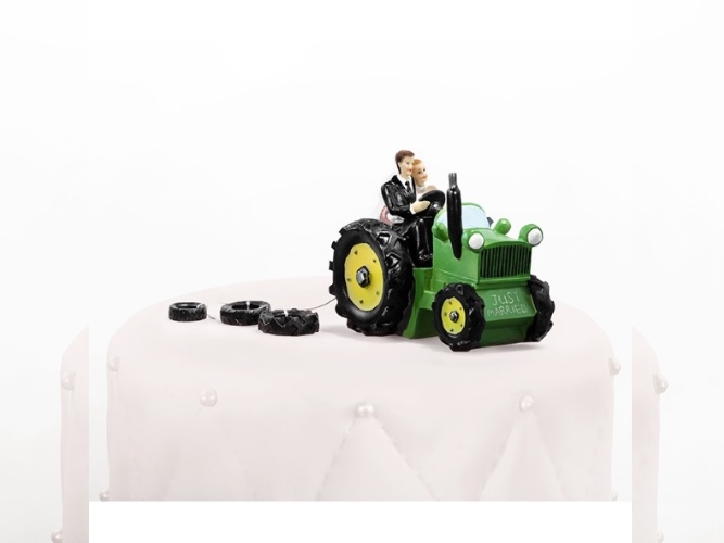 Bryllupsfigur, på Grøn Traktor
